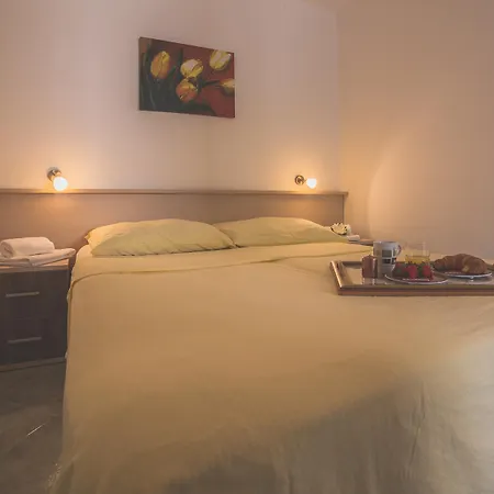 Apartment Lavica *